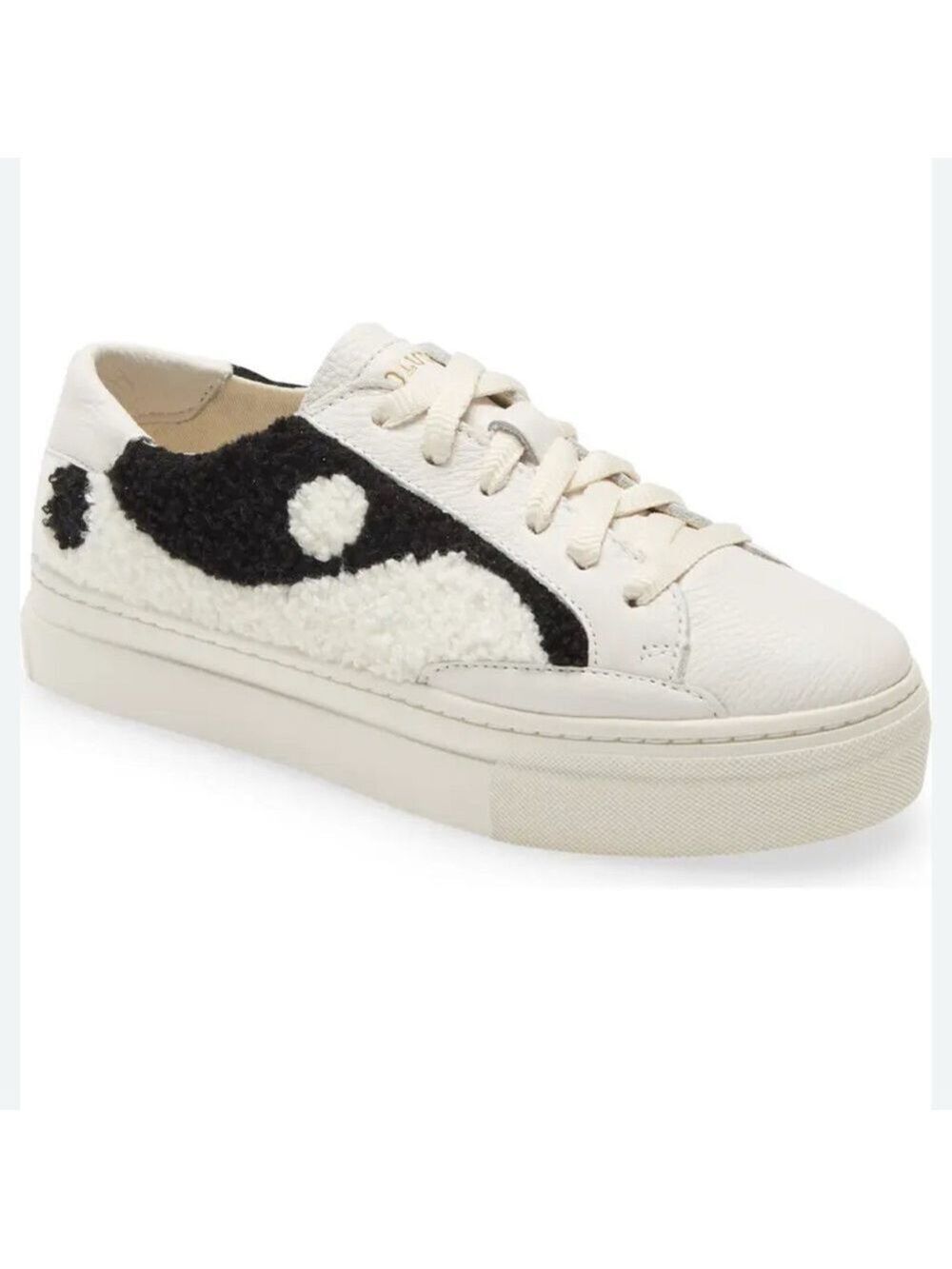 Soludus yin yang fuzzy textured platform Black and White Sneakers size 8.5